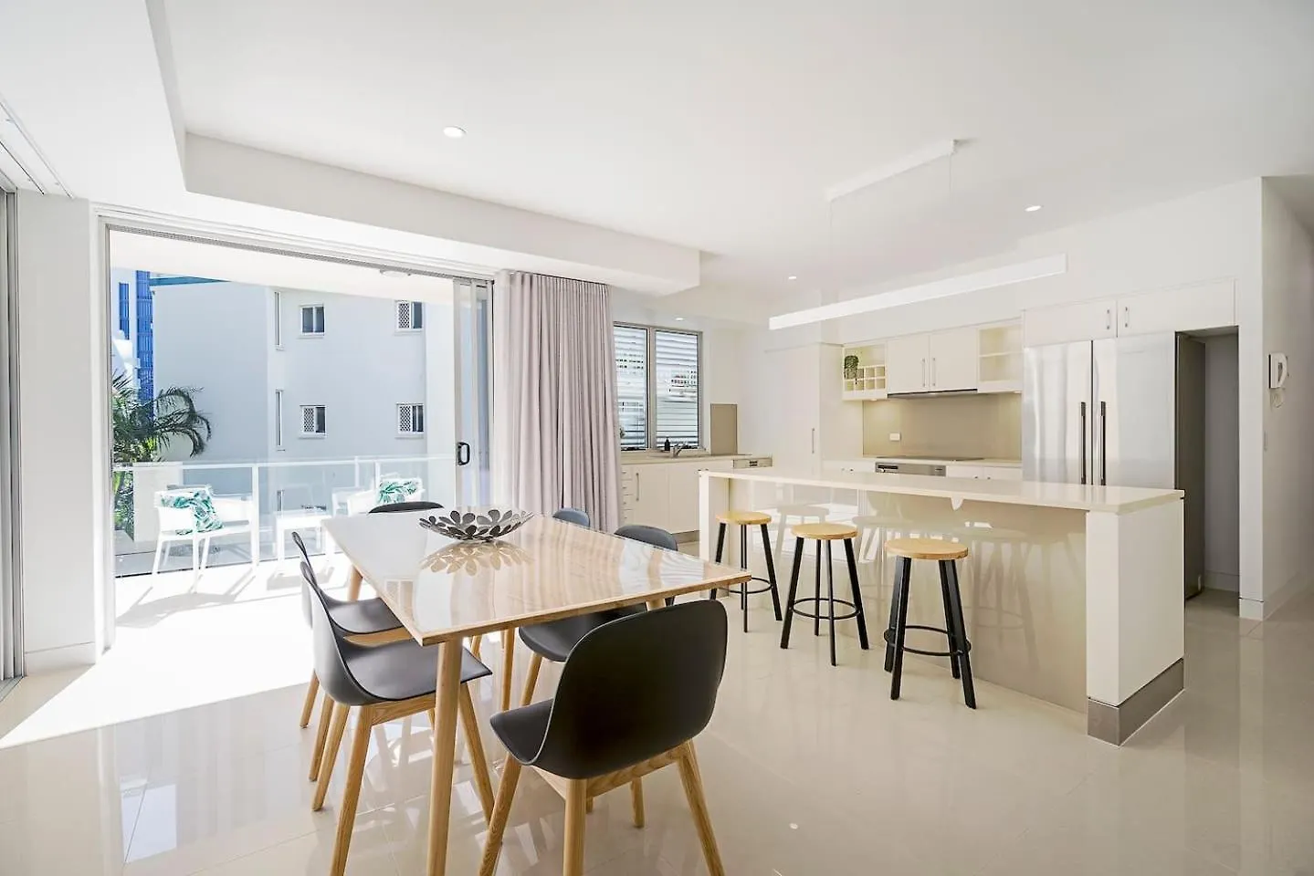 'Dee-Ell Place' A Beachside Entertainer'S Dream غولد كوست