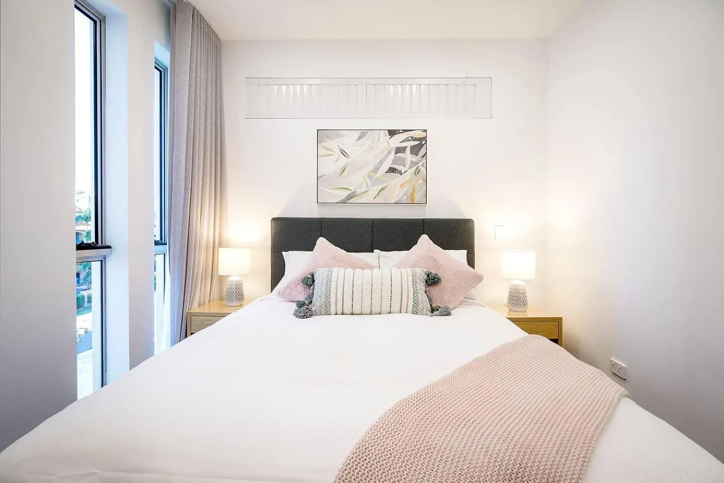 'Dee-Ell Place' A Beachside Entertainer'S Dream Gold Coast 0*,